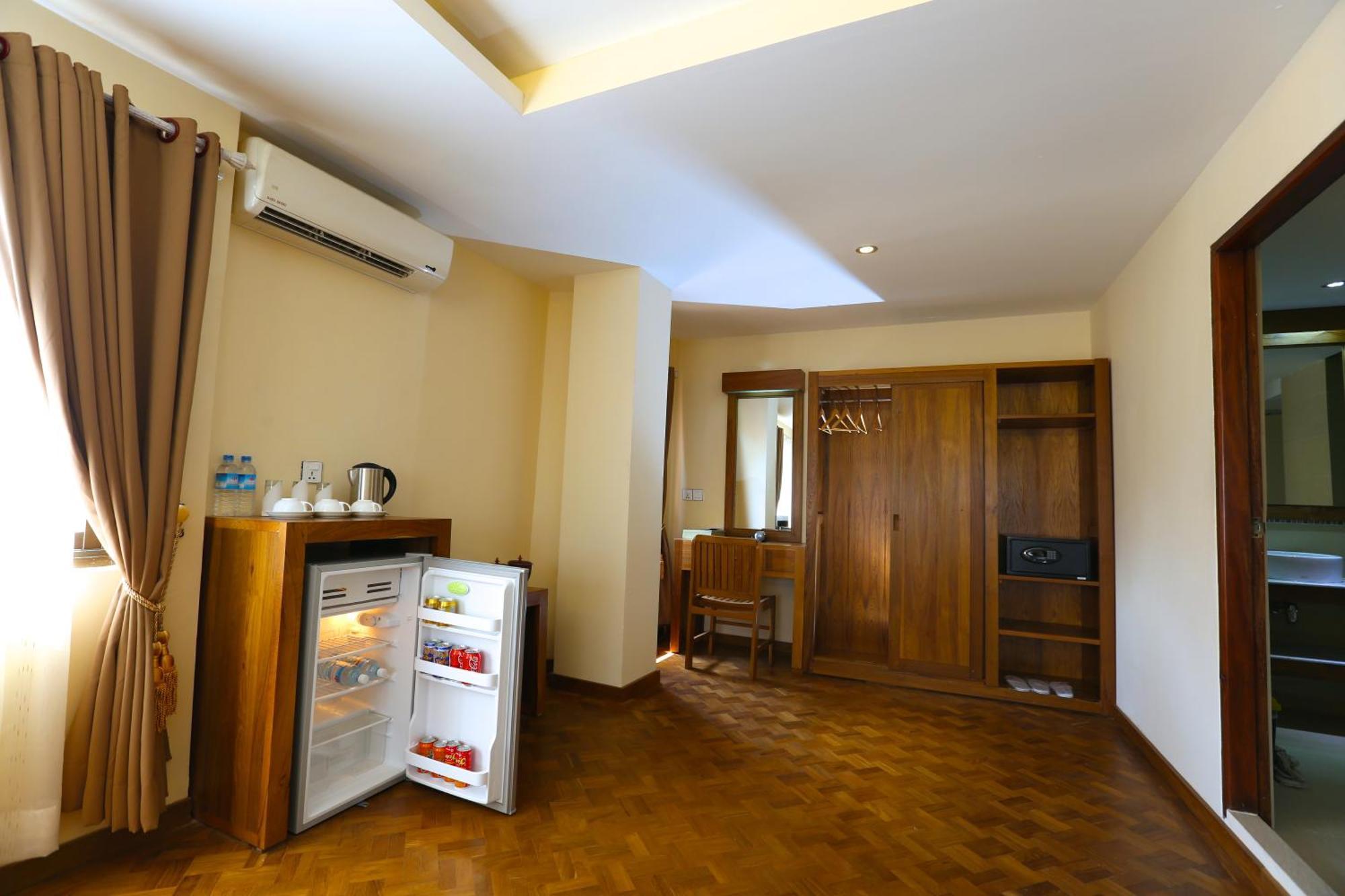 Queen'S Park Hotel Янгон Екстер'єр фото