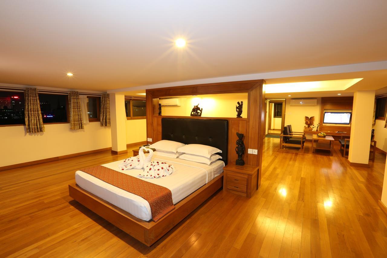 Queen'S Park Hotel Янгон Екстер'єр фото